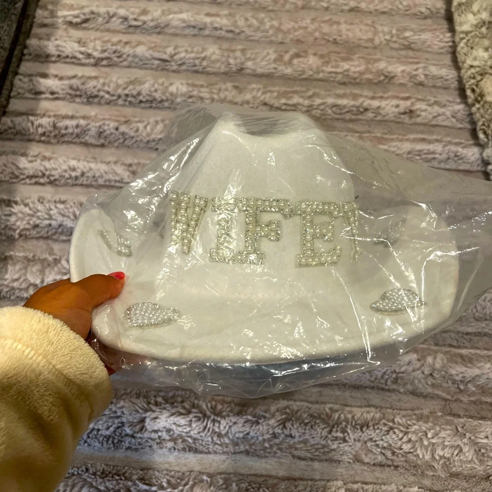 Wifey Cowboy Hat Adjustable - Picture 4 of 4